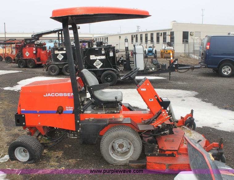 image for item 3109 2005 Jacobsen T628D 72" riding lawn mower