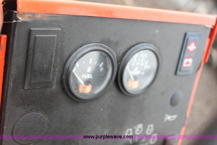 image for item 3109 2005 Jacobsen T628D 72" riding lawn mower