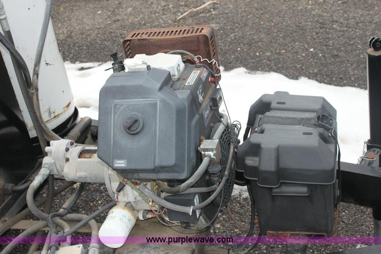 image for item 3111 2001 Crafco pressure applicator