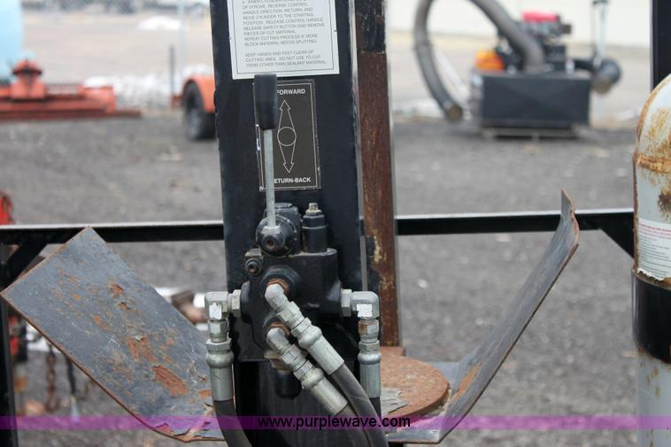 image for item 3111 2001 Crafco pressure applicator