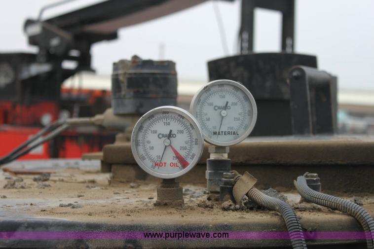 image for item 3111 2001 Crafco pressure applicator