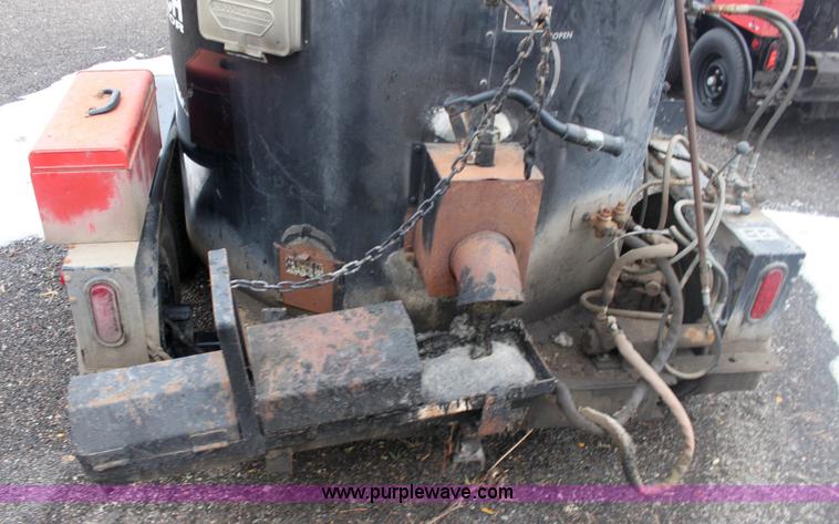 image for item 3111 2001 Crafco pressure applicator