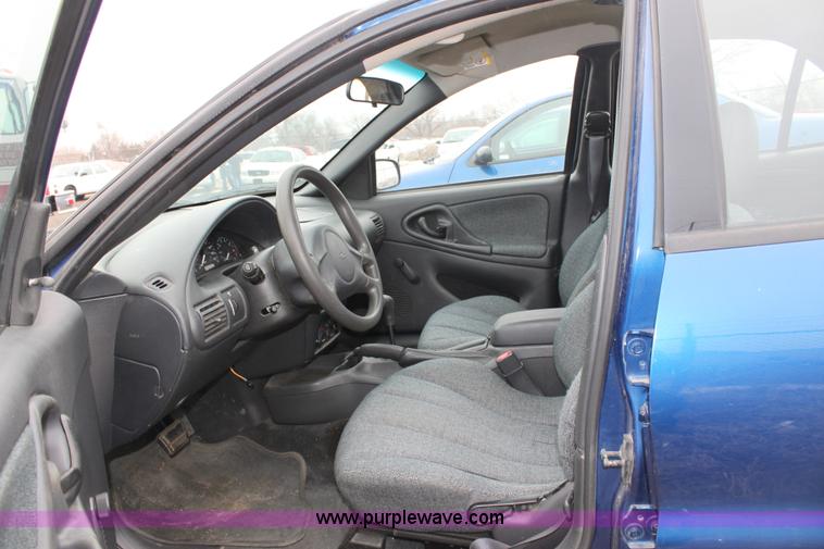 image for item 3251 2003 Chevrolet Cavalier