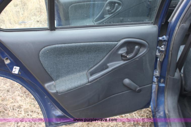 image for item 3251 2003 Chevrolet Cavalier