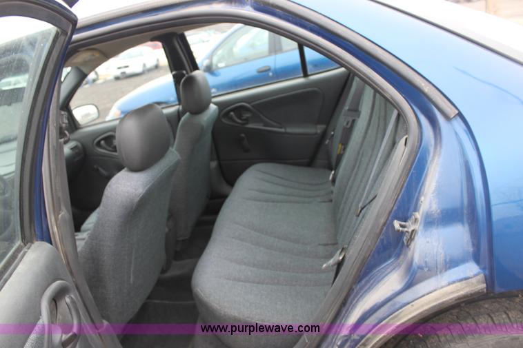 image for item 3251 2003 Chevrolet Cavalier