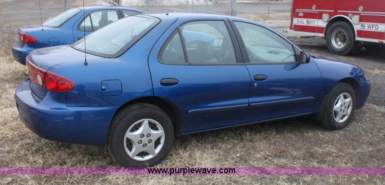 image for item 3252 2004 Chevrolet Cavalier