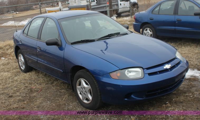 image for item 3252 2004 Chevrolet Cavalier