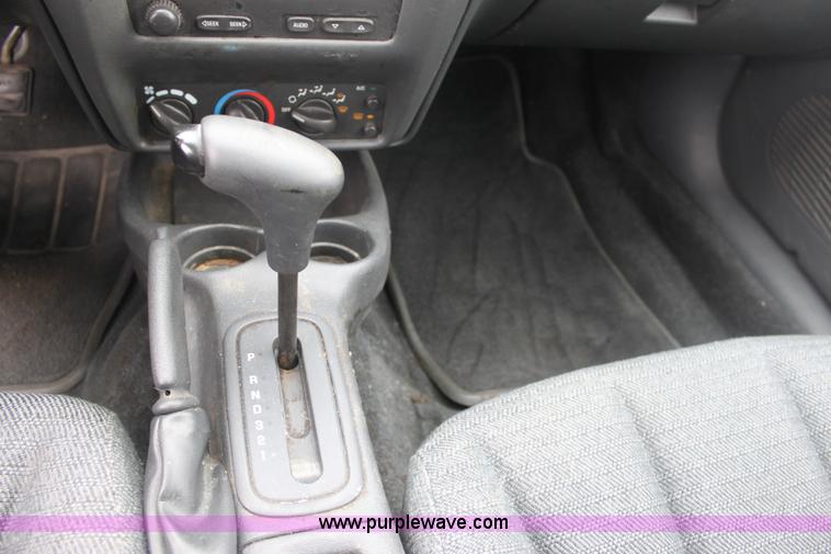 image for item 3254 2002 Chevrolet Cavalier