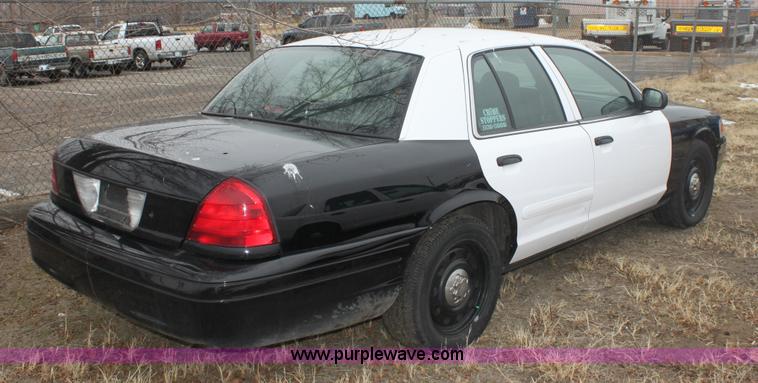 image for item 3256 2008 Ford Crown Victoria Police Interceptor