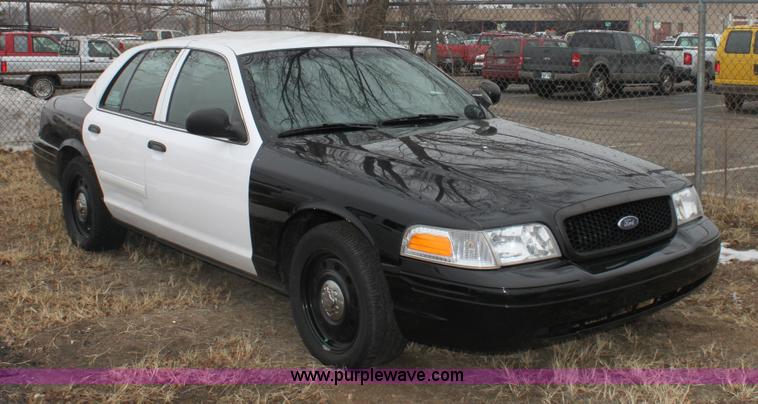 image for item 3256 2008 Ford Crown Victoria Police Interceptor