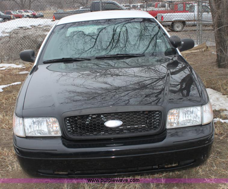image for item 3256 2008 Ford Crown Victoria Police Interceptor
