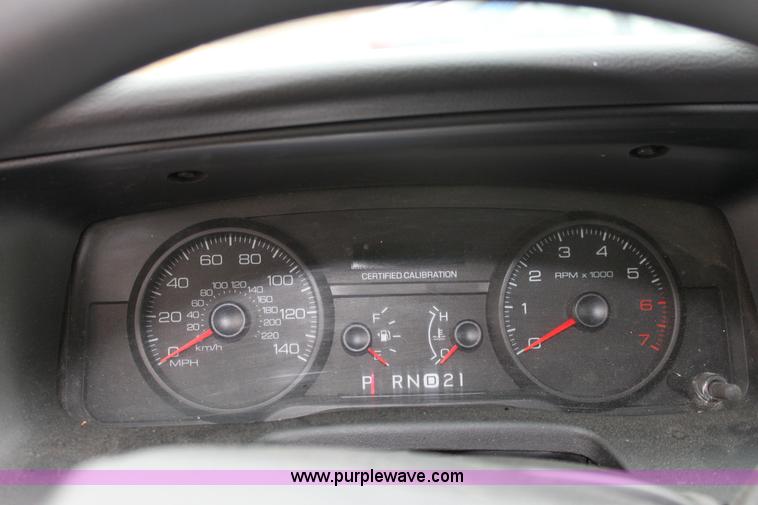 image for item 3256 2008 Ford Crown Victoria Police Interceptor