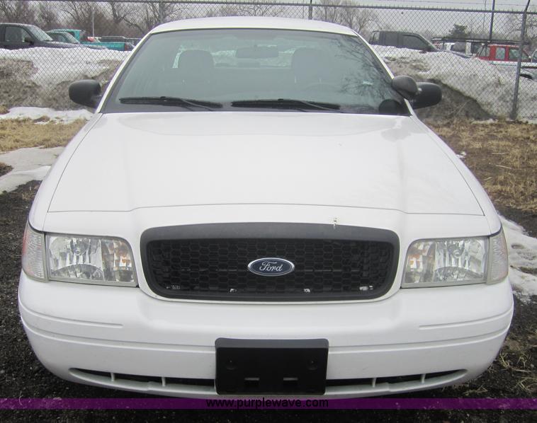 image for item 3257 2006 Ford Crown Victoria Police Interceptor