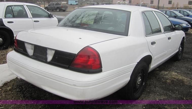 image for item 3257 2006 Ford Crown Victoria Police Interceptor