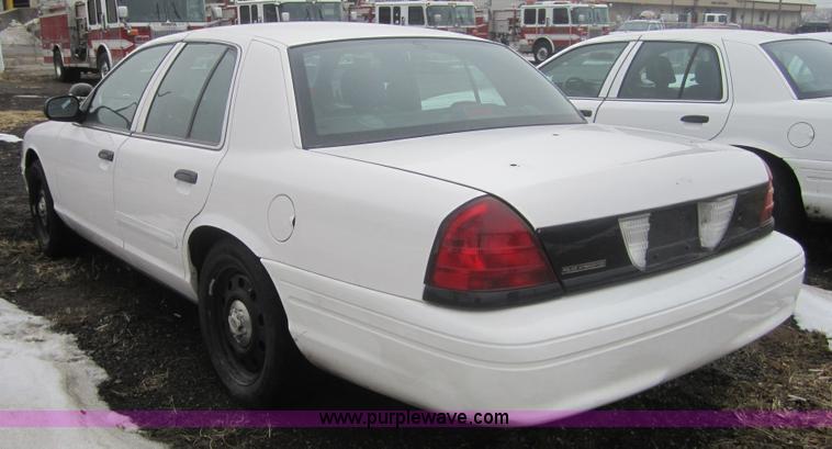 image for item 3257 2006 Ford Crown Victoria Police Interceptor