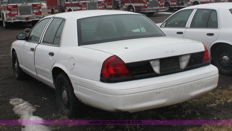 image for item 3258 2006 Ford Crown Victoria Police Interceptor