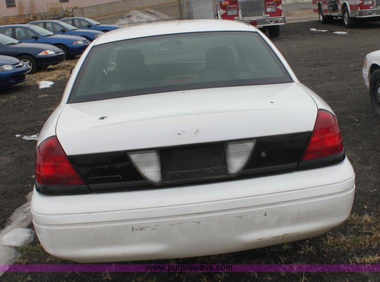 image for item 3258 2006 Ford Crown Victoria Police Interceptor