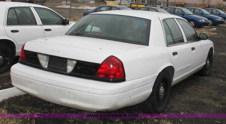 image for item 3258 2006 Ford Crown Victoria Police Interceptor
