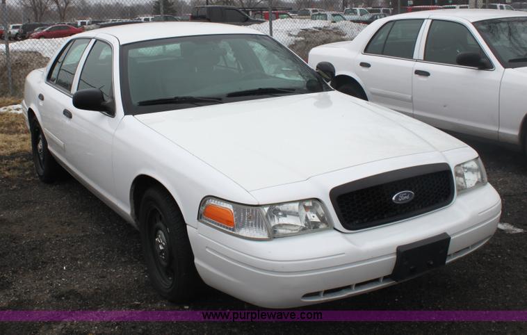image for item 3258 2006 Ford Crown Victoria Police Interceptor