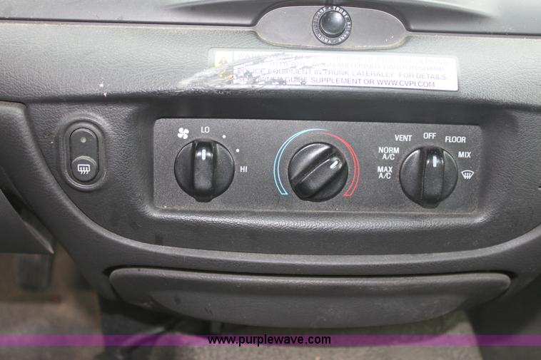 image for item 3258 2006 Ford Crown Victoria Police Interceptor