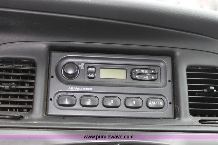 image for item 3258 2006 Ford Crown Victoria Police Interceptor