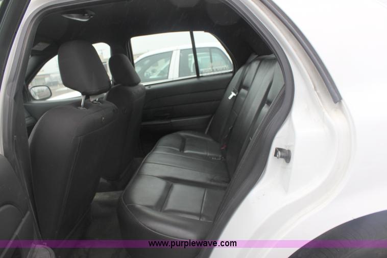 image for item 3259 2006 Ford Crown Victoria Police Interceptor