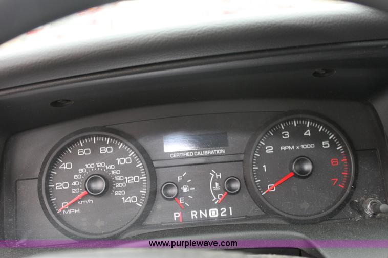 image for item 3259 2006 Ford Crown Victoria Police Interceptor