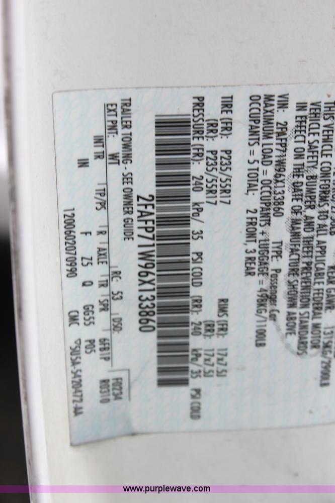 image for item 3259 2006 Ford Crown Victoria Police Interceptor