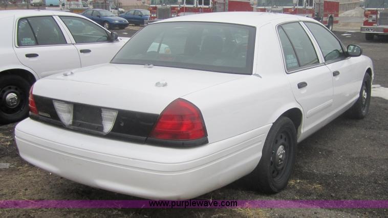 image for item 3260 2006 Ford Crown Victoria Police Interceptor