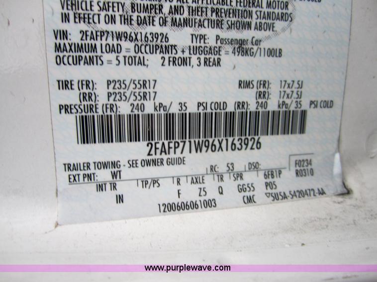 image for item 3260 2006 Ford Crown Victoria Police Interceptor