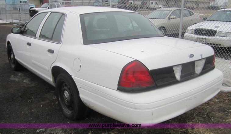 image for item 3262 2006 Ford Crown Victoria Police Interceptor