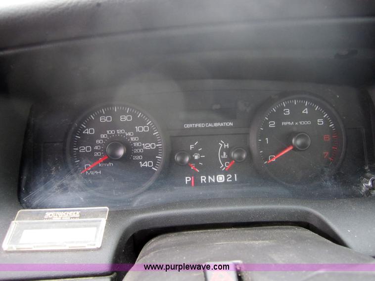 image for item 3262 2006 Ford Crown Victoria Police Interceptor