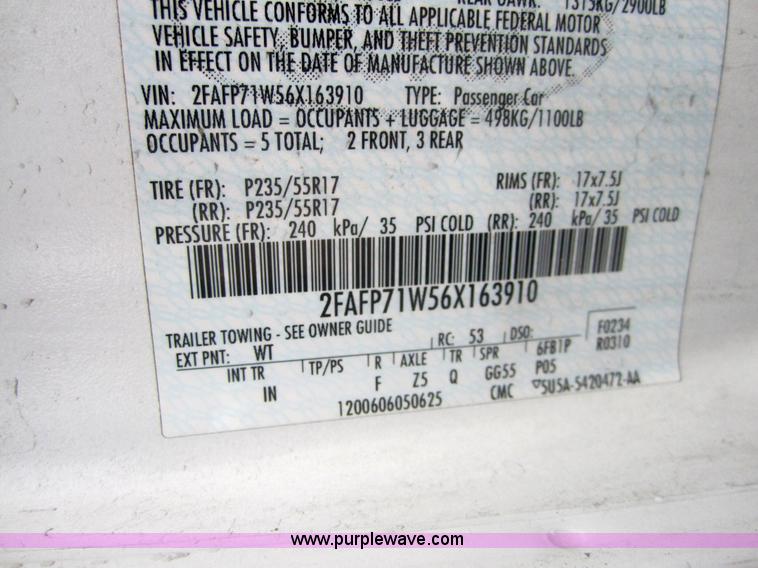 image for item 3262 2006 Ford Crown Victoria Police Interceptor