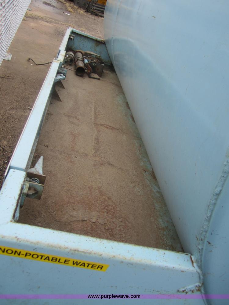 image for item 3264 1,800 gallon stainless steel tank