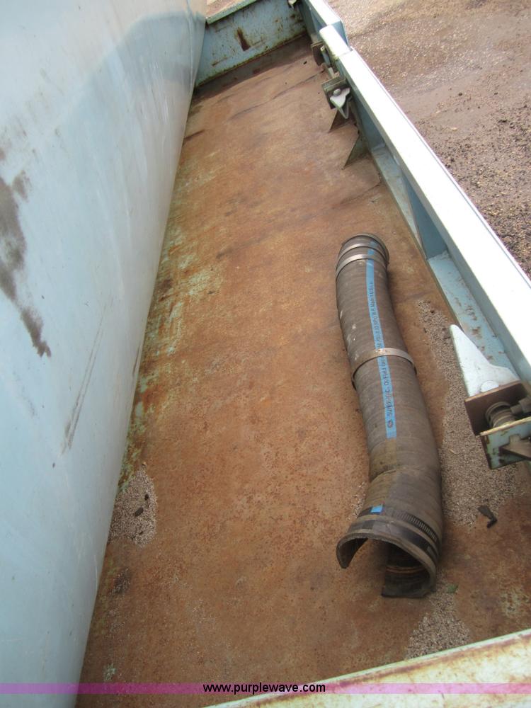 image for item 3264 1,800 gallon stainless steel tank