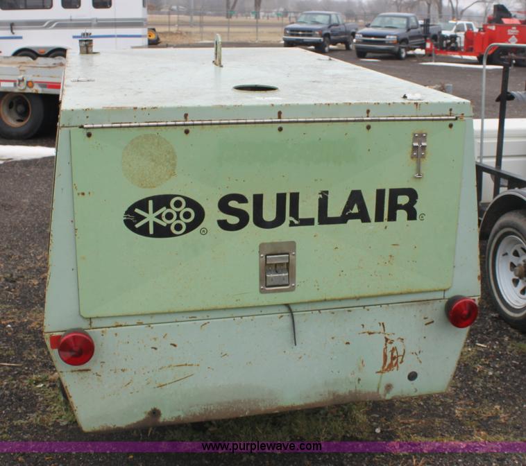 image for item 3267 1995 Sullair 175 portable air compressor
