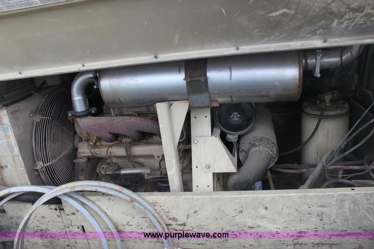 image for item 3268 1995 Ingersoll P-175 portable air compressor