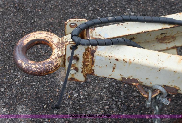 image for item 3268 1995 Ingersoll P-175 portable air compressor