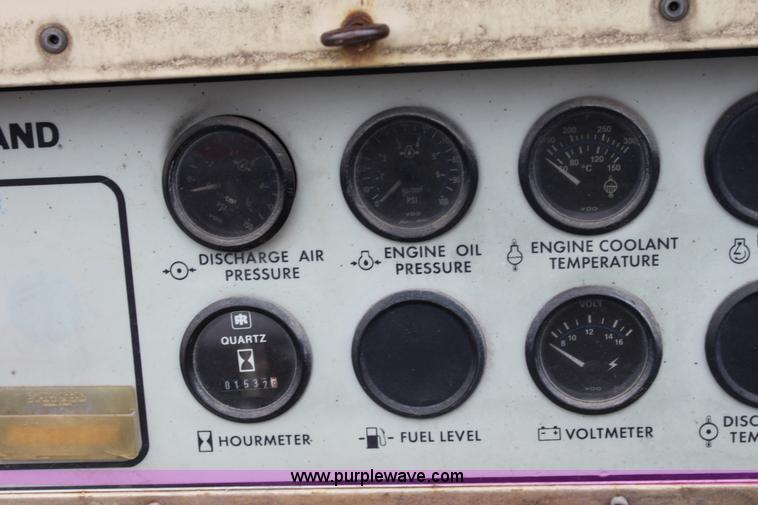 image for item 3268 1995 Ingersoll P-175 portable air compressor