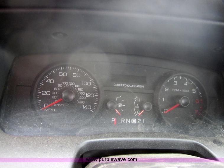 image for item 4050 2006 Ford Crown Victoria Police Interceptor