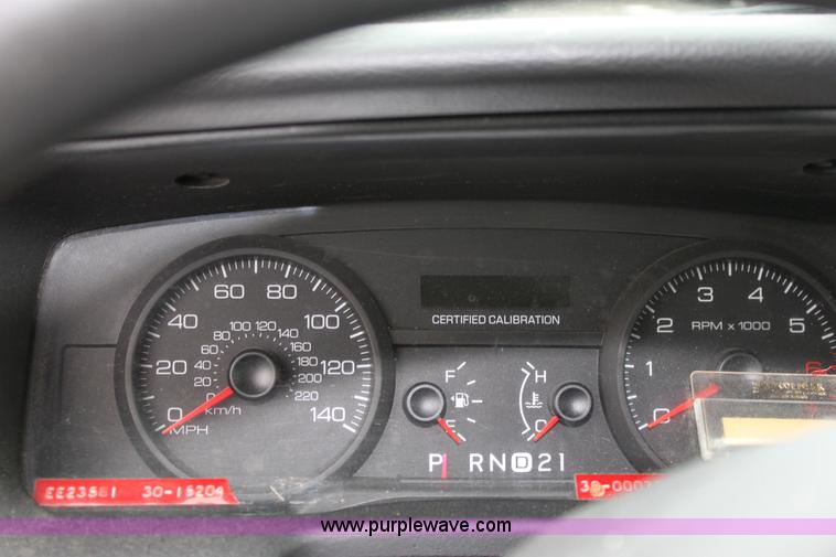 image for item 4060 2006 Ford Crown Victoria Police Interceptor