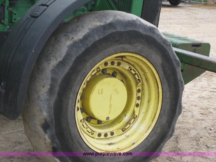 image for item 1601 2001 John Deere 8410 MFWD tractor