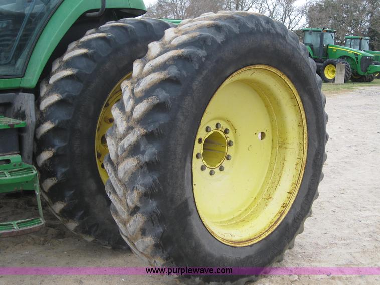 image for item 1601 2001 John Deere 8410 MFWD tractor