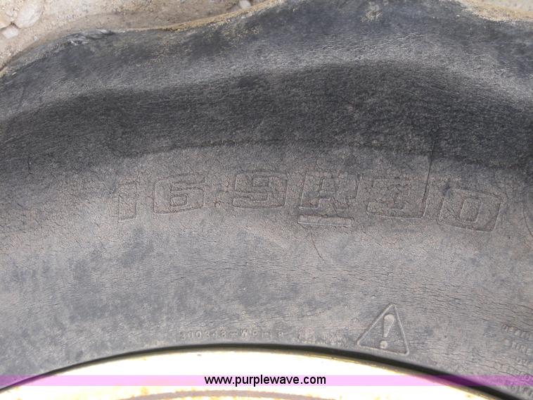 image for item 1601 2001 John Deere 8410 MFWD tractor