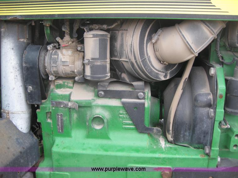 image for item 1601 2001 John Deere 8410 MFWD tractor