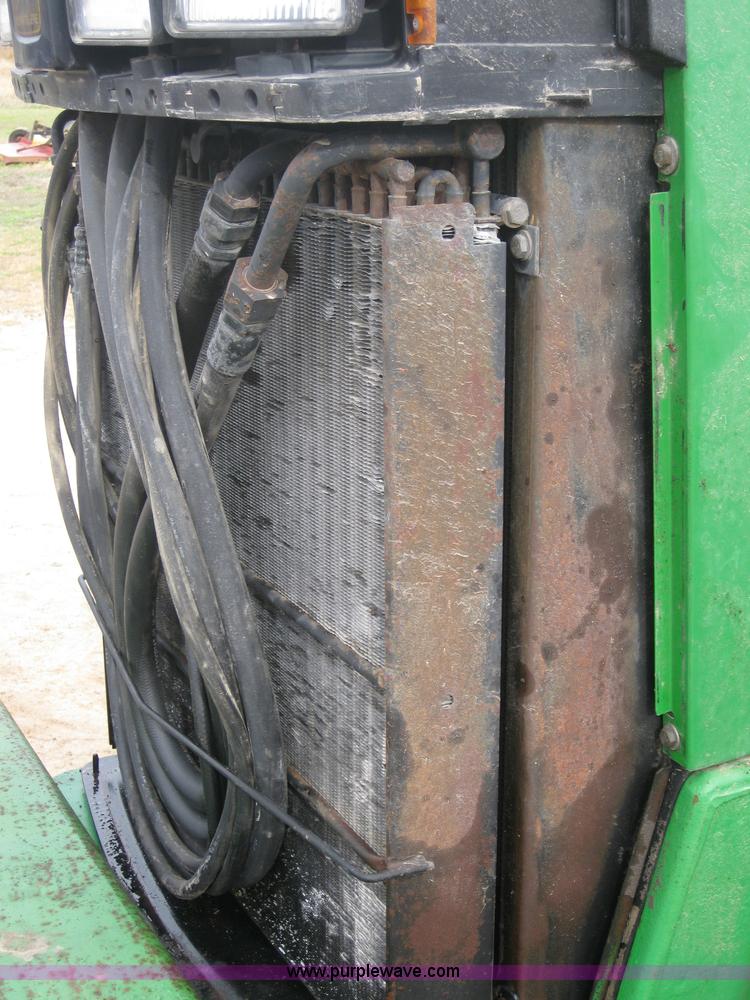 image for item 1601 2001 John Deere 8410 MFWD tractor