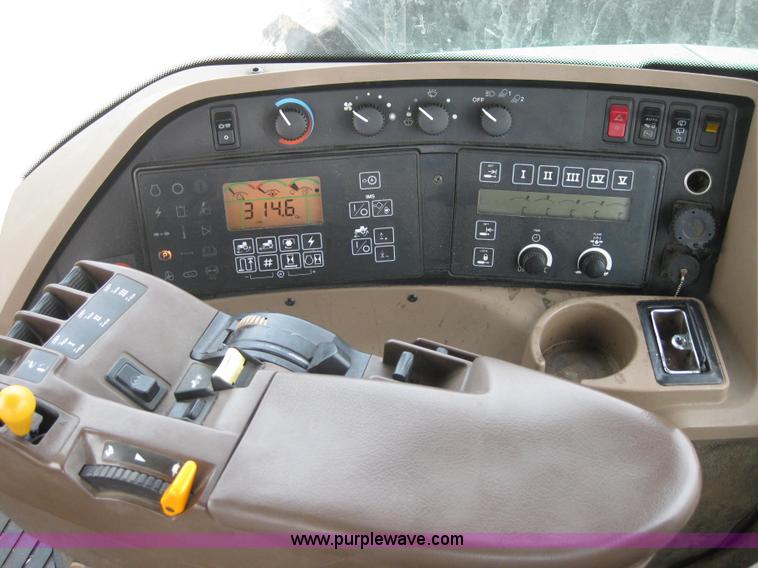 image for item 1601 2001 John Deere 8410 MFWD tractor