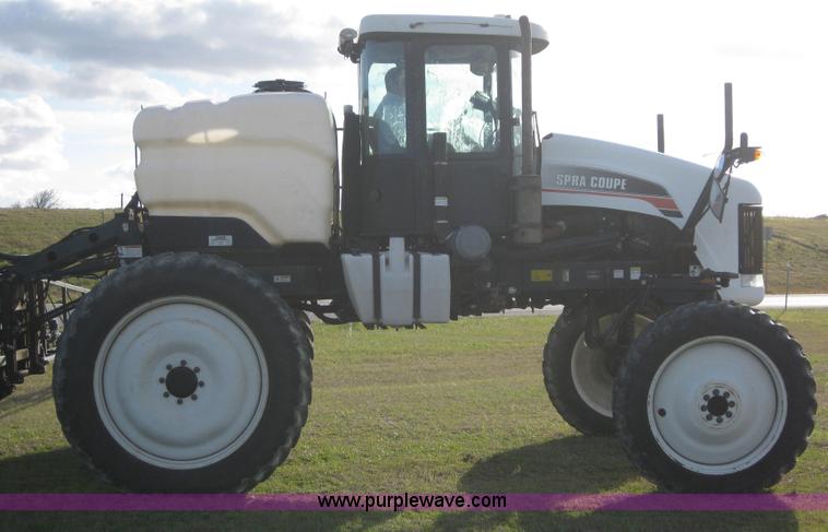 image for item 1605 2004 Agco Spra-Coupe 7650 self-propelled sprayer