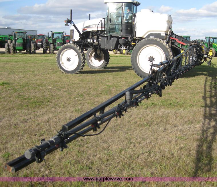image for item 1605 2004 Agco Spra-Coupe 7650 self-propelled sprayer