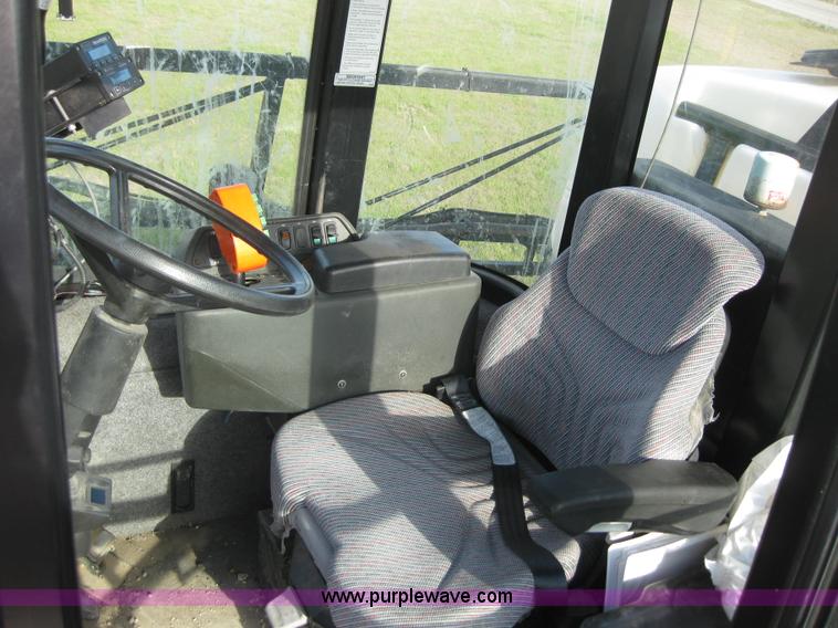 image for item 1605 2004 Agco Spra-Coupe 7650 self-propelled sprayer